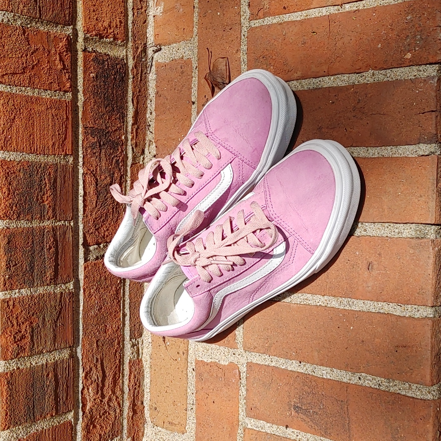 Vans Unisex Lavender Suede Classic Design Sneakers Size 7